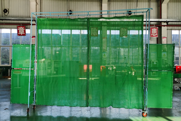 1684217443128882.jpg 图3:可移动式、可伸缩式、可拆卸式”捕尘帘_副本.jpg