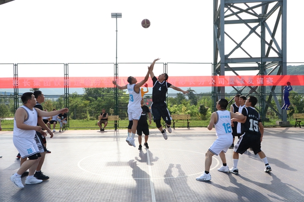 1694662732168852.jpg 角逐现场_副本.jpg