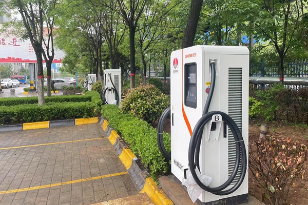 1701766578143892.jpg 图3智能充电桩_副本.jpg