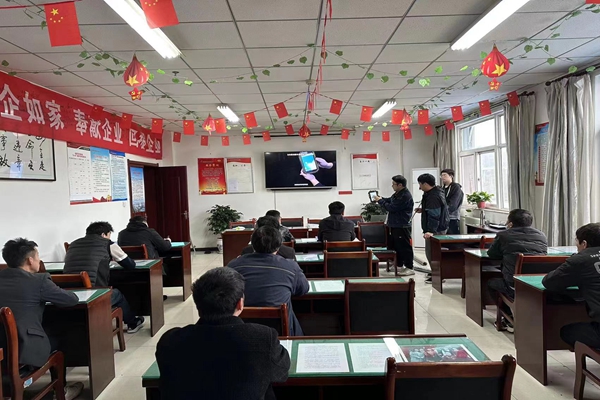 1679973765242115.jpg 手艺职员现场演示.jpg
