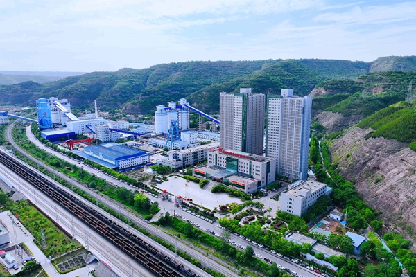 1 ��ɫСׯ_����.jpg