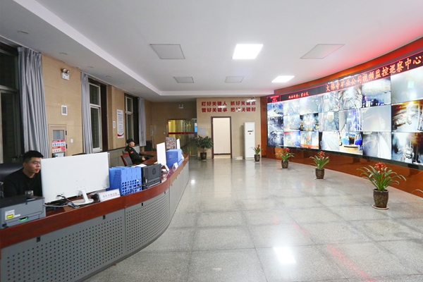 1763456749198865.jpg 3_¸±±¾.jpg